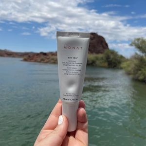 Monat SunVeil sunscreen spf 30